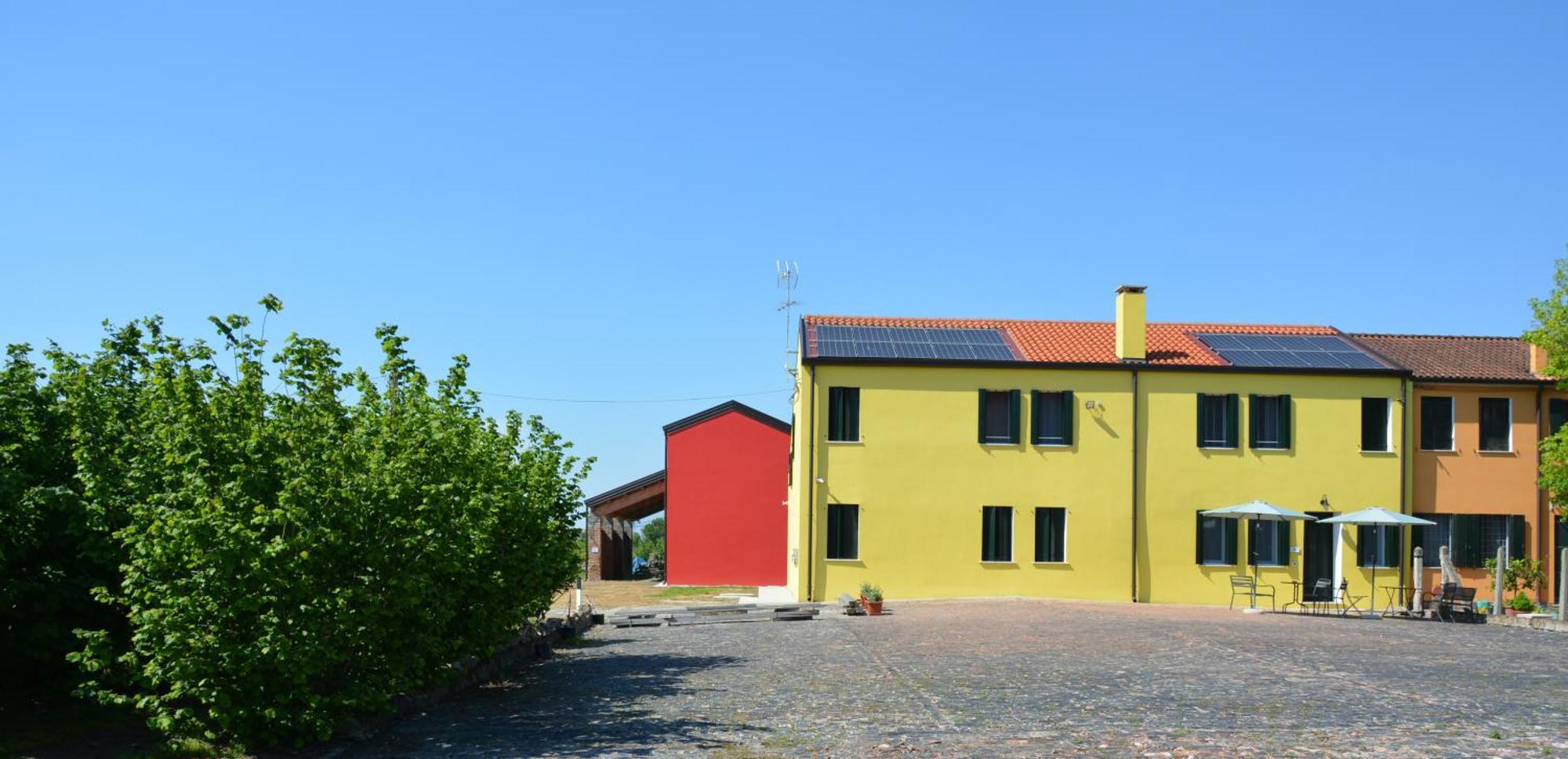 Corte Monfardina Adria Luaran gambar